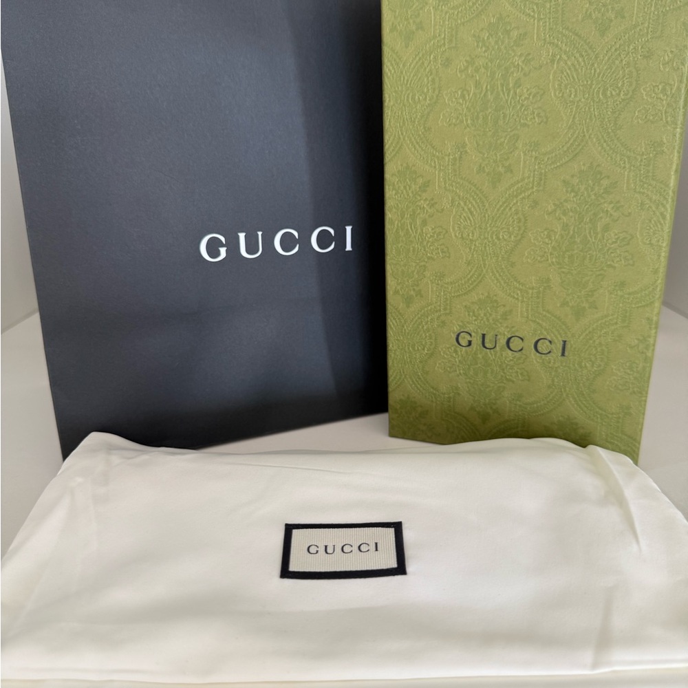 NEW Gucci Men’s Long Bifold Black Leather Wallet GG Logo Blue interior - Picture 12 of 16
